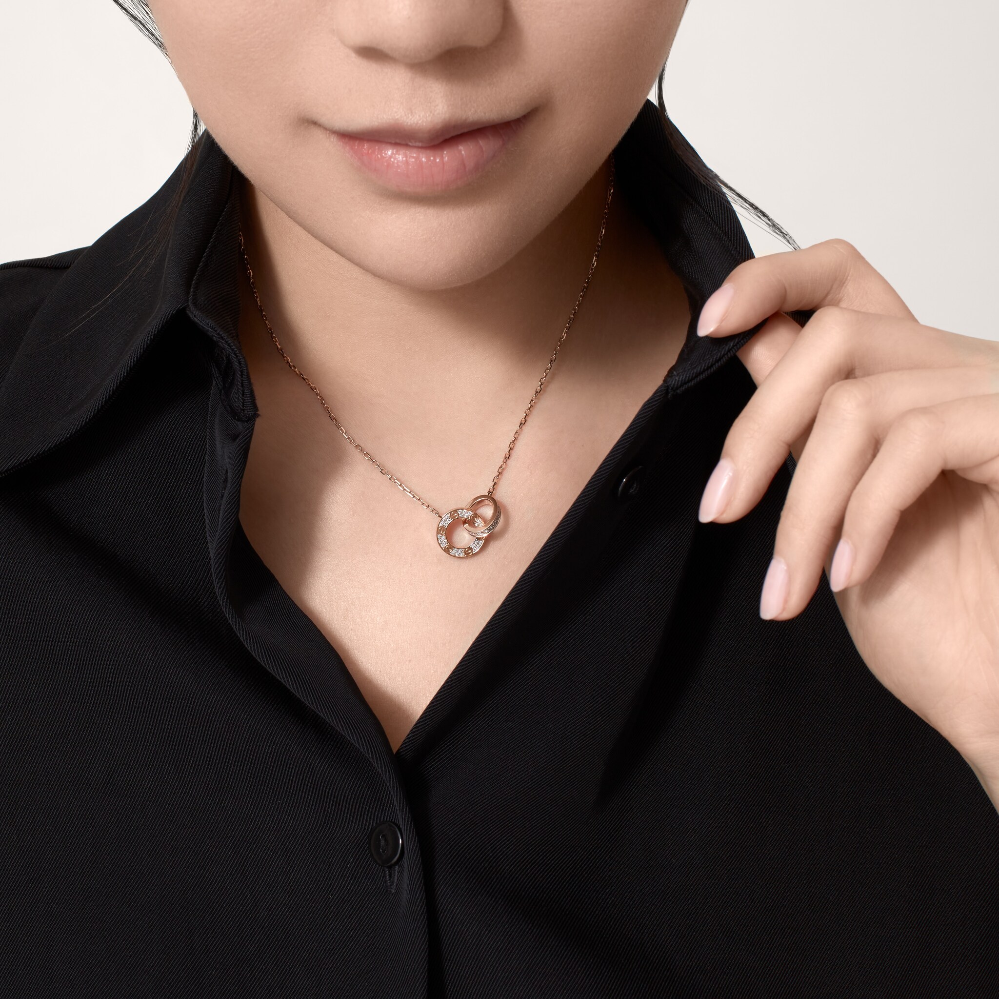 LOVE ペンダント、パヴェセッティング - 画像 (2)